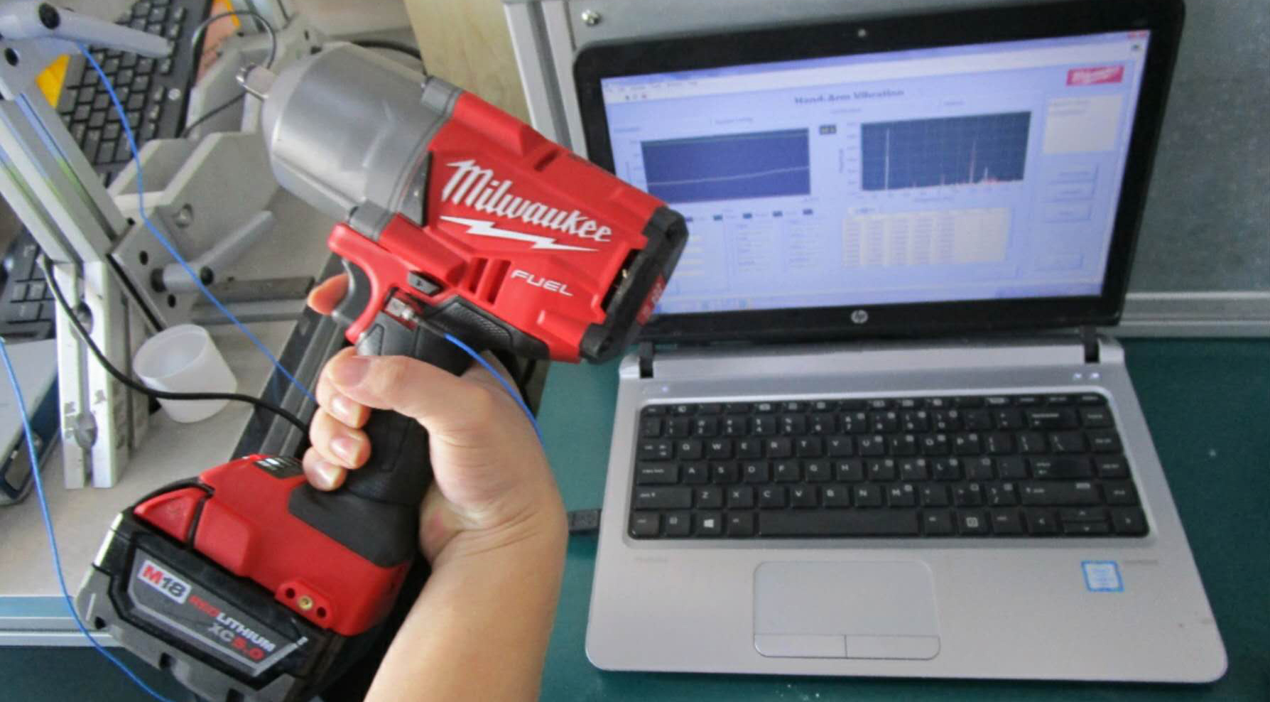 356A02加速度傳感器交貨應用在電工工具研發驗證設計